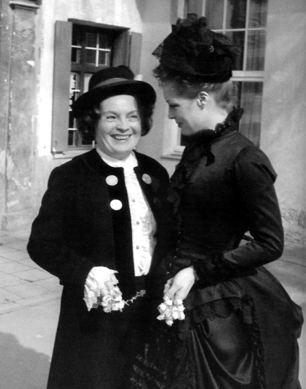 Ironie du sort... Romy et sa mère sur le tournage de Ludwig, en 1972. cette fois, Magda ne fait pas partie de la distribution...