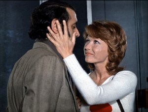 Marlène Jobert et Jean Yanne dans Nous ne viellirons pas ensemble, de Maurice Pialat, 1972. Une autre façon de s'aimer...