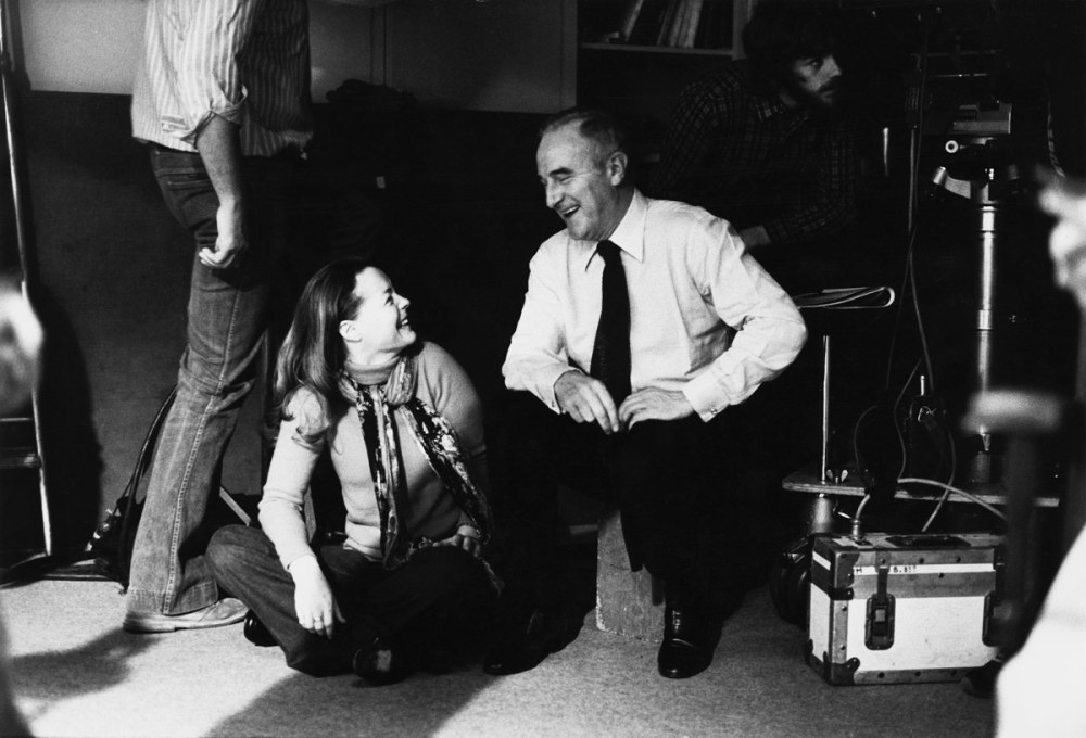 Romy et Claude Sautet. Elle a 40 ans. Il lui offre un film en cadeau d'anniversaire, "Une histoire simple", 1978.