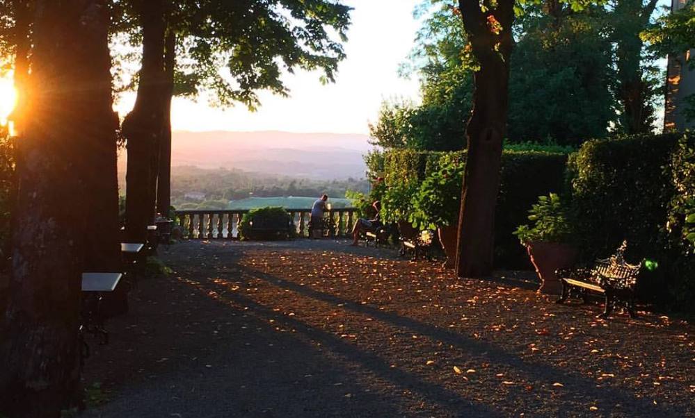 Quelque part, en Toscane, coucher de soleil sur Valle di Elsa