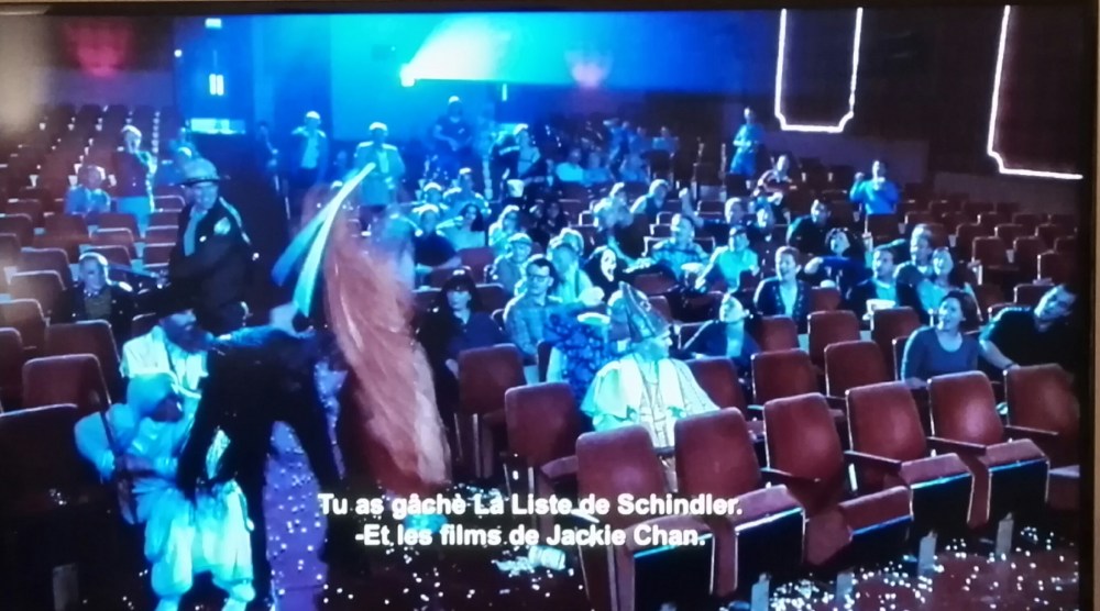 "L'Enfer, c'est les autres..." Jean-Paul Sartre. (Photo tirée du film "Scary Movie I)